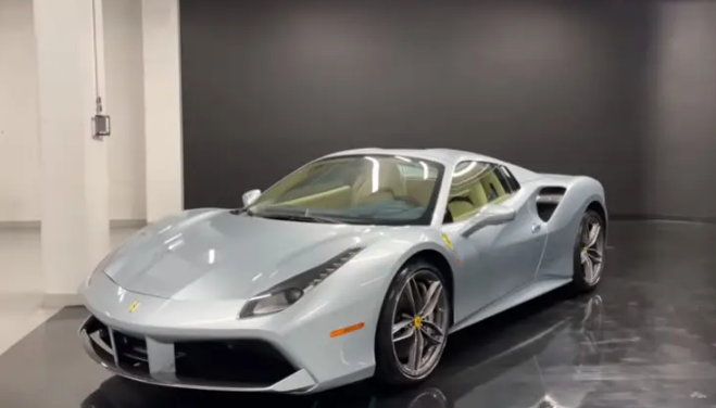 Ferrari 488 Spider, ano 2019. Foto: Ilustrativa/Reprodução/YouTube