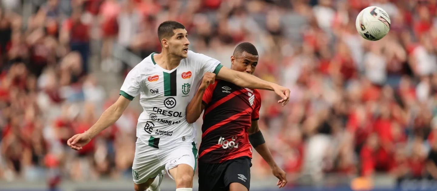 Athletico Paranaense vence Maringá FC em jogo na capital