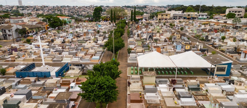 Projeto permite que pets sejam sepultados em cemitério municipal