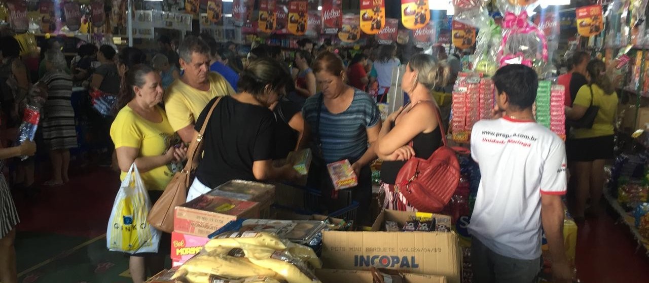 Venda de itens para fazer ovos de chocolate movimenta comércio local