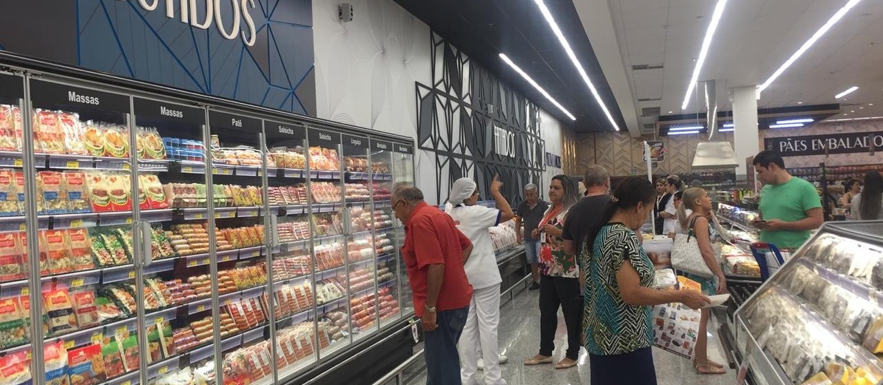 59% dos maringaenses são favoráveis à abertura dos supermercados aos domingos, revela pesquisa do Sismepar