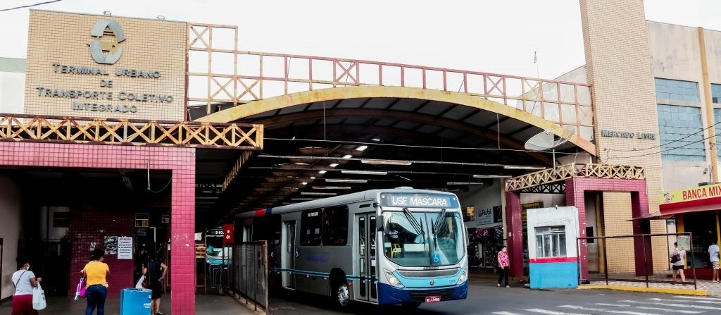 Funcionários de empresa de transporte de Apucarana encerram greve