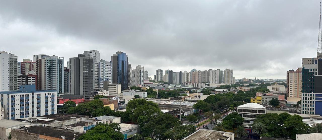 Previsão indica tempo chuvoso para esta terça-feira (3), em Maringá