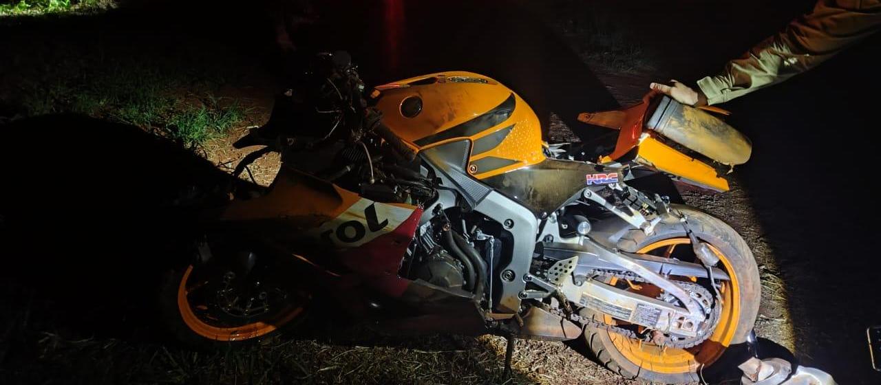 Homem cai de moto e morre na PR-489 em Japurá