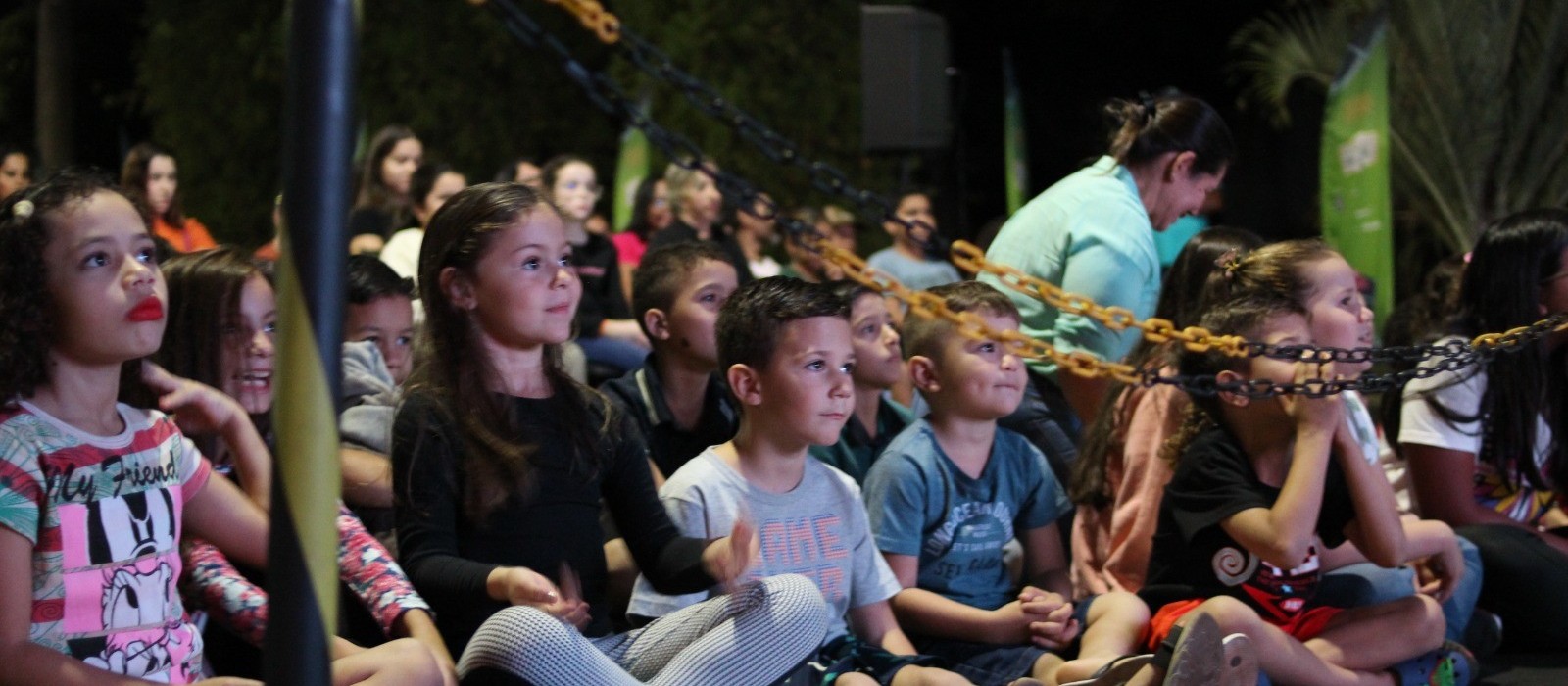 Oito cidades da região recebem sessões gratuitas do ‘Cinema na Praça'