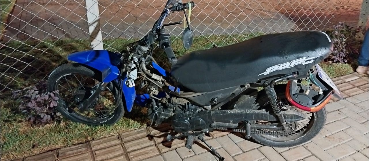 Animal solto na pista causa acidente na rodovia e deixa motociclista gravemente ferido