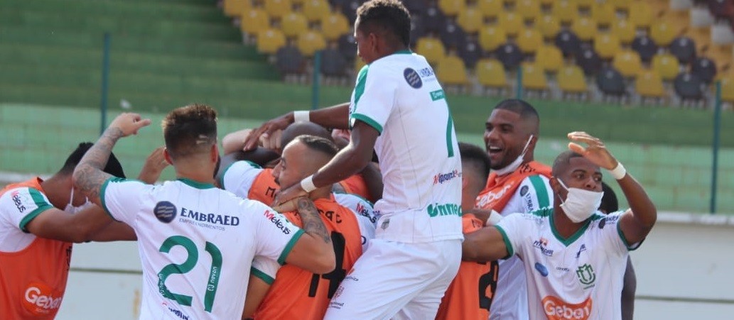 Maringá FC vence Araucária, chega à final e garante retorno à elite do Paranaense