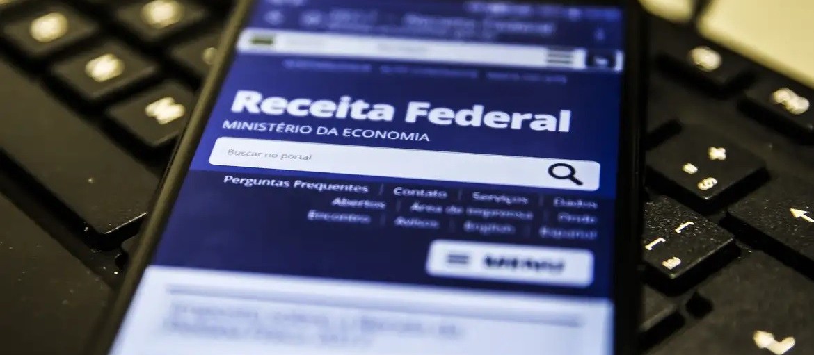 Receita alerta para golpe do falso aplicativo do Imposto de Renda