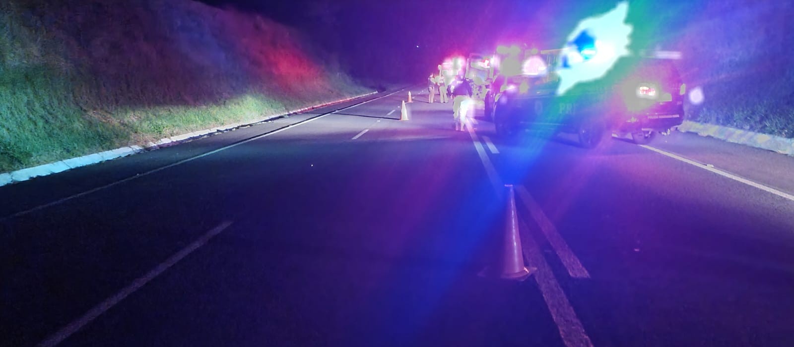 Acidente entre dois carros e caminhão é registrado na Estrada Boiadeira