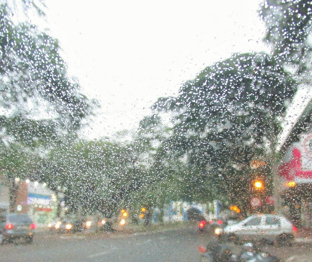 Sexta-feira (23) amanhece com chuva fraca; tempo segue instável nesse fim de semana