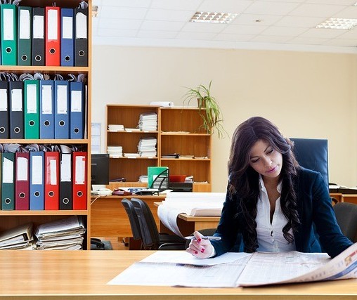 Número de mulheres no mercado de trabalho bate recorde no segundo trimestre