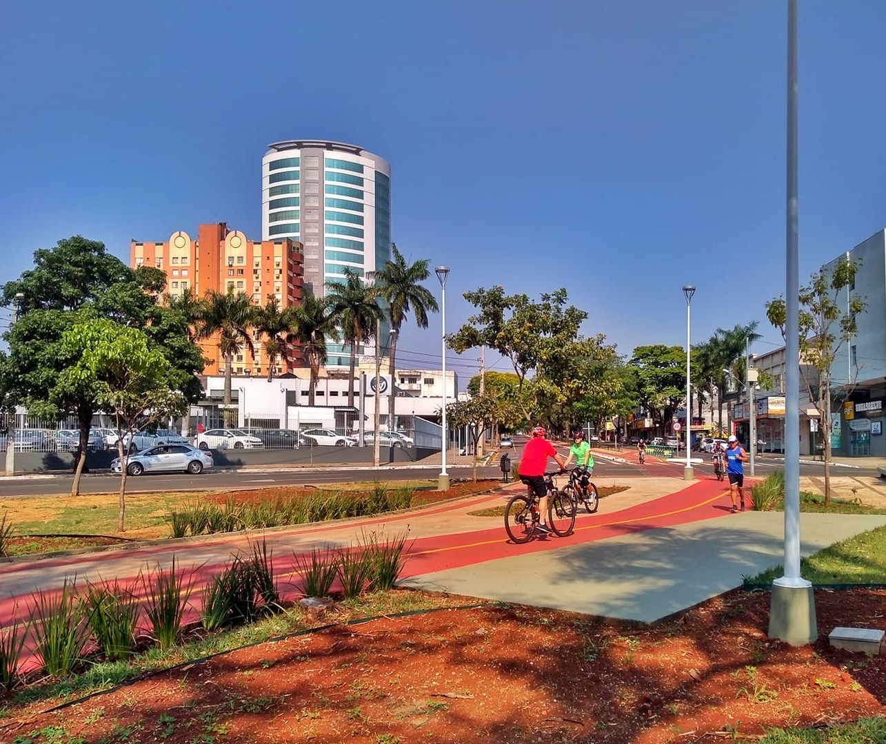 Simepar prevê céu limpo e máxima de 27º C em Maringá nesta sexta-feira (19); tempo segue firme no fim de semana