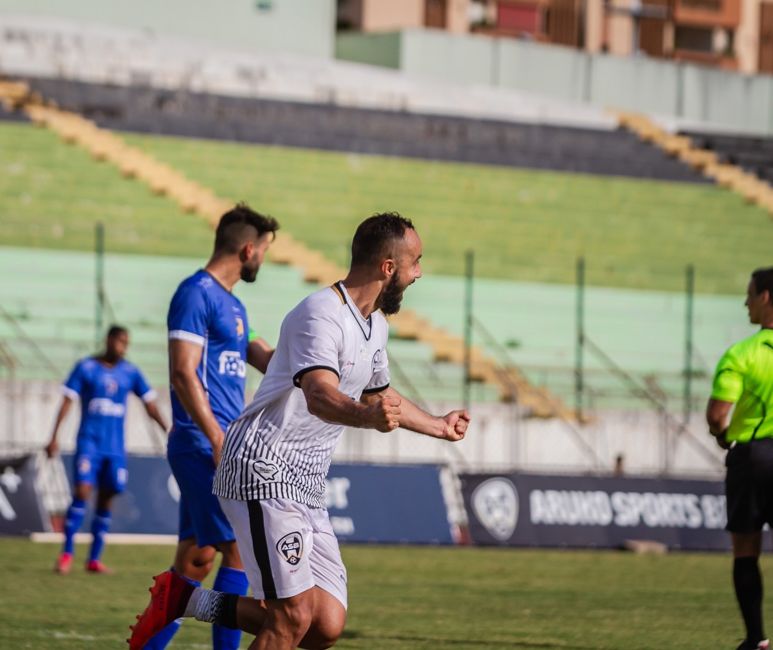 Em vantagem, Aruko enfrenta o Foz do Iguaçu fora de casa na final da série C