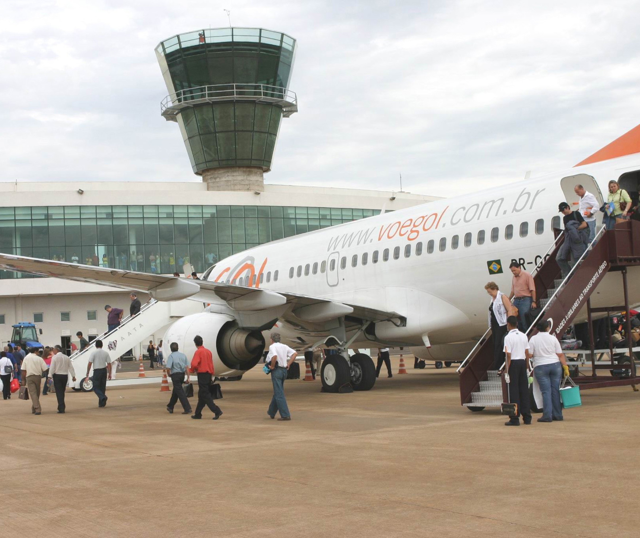 Em Maringá, aeroporto espera ter mais voos em maio