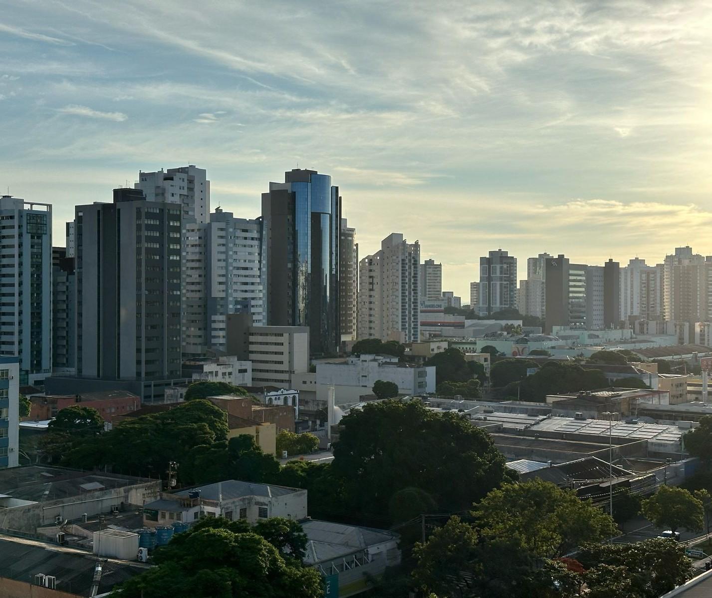 Feriado prolongado será de tempo firme e calor em Maringá; veja previsão