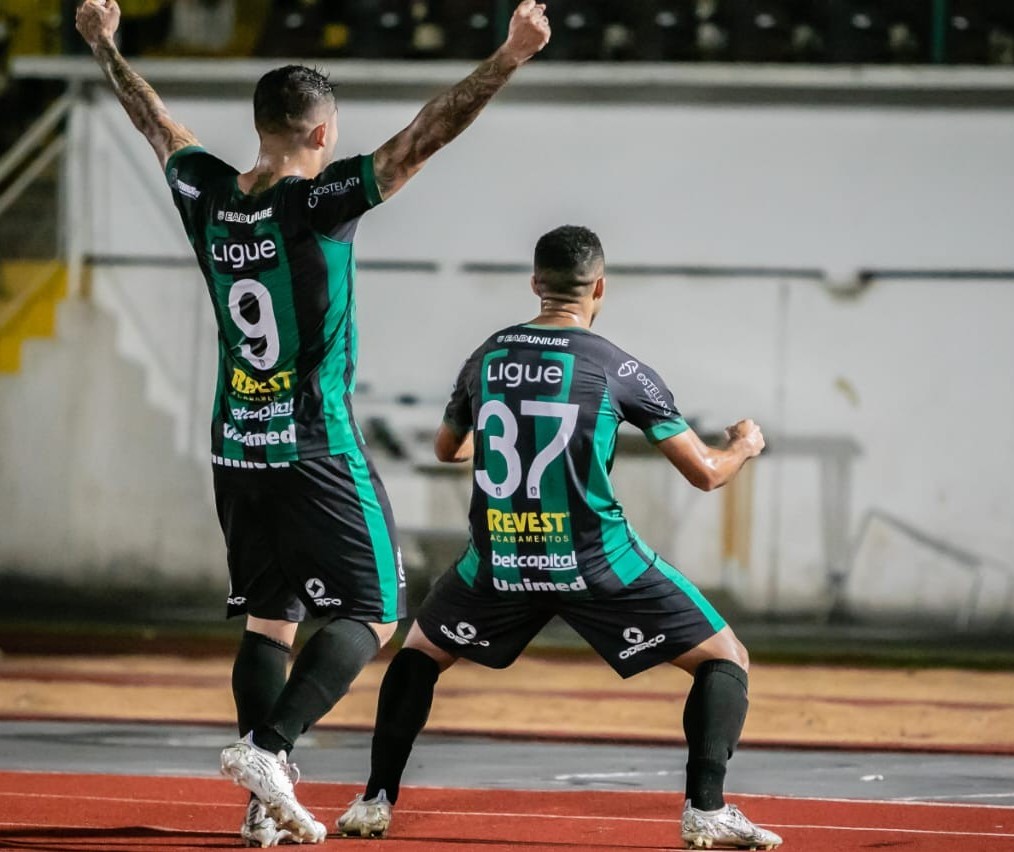 Maringá vence Sampaio Corrêa com gol aos 54 minutos do segundo tempo