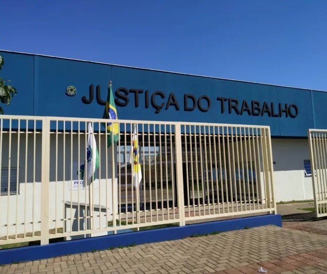 Justiça mantém demissão por justa causa de motorista que fez conversão proibida