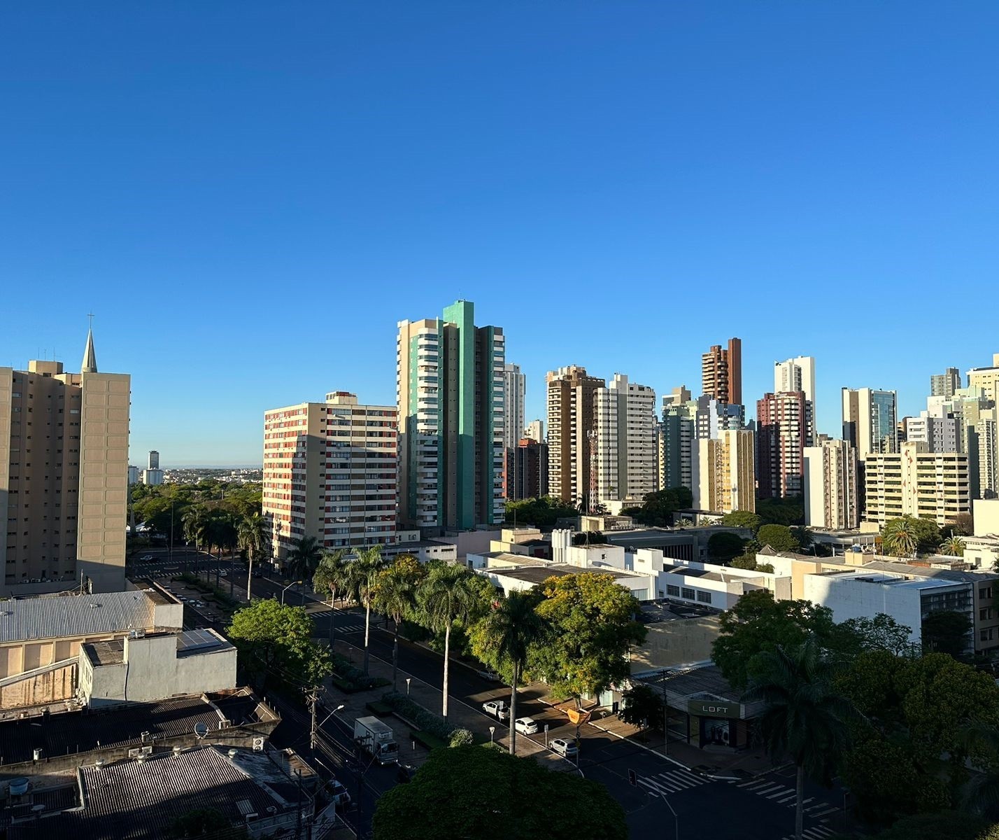 Quarta-feira (11) permanece com previsão de sol e calor para Maringá 