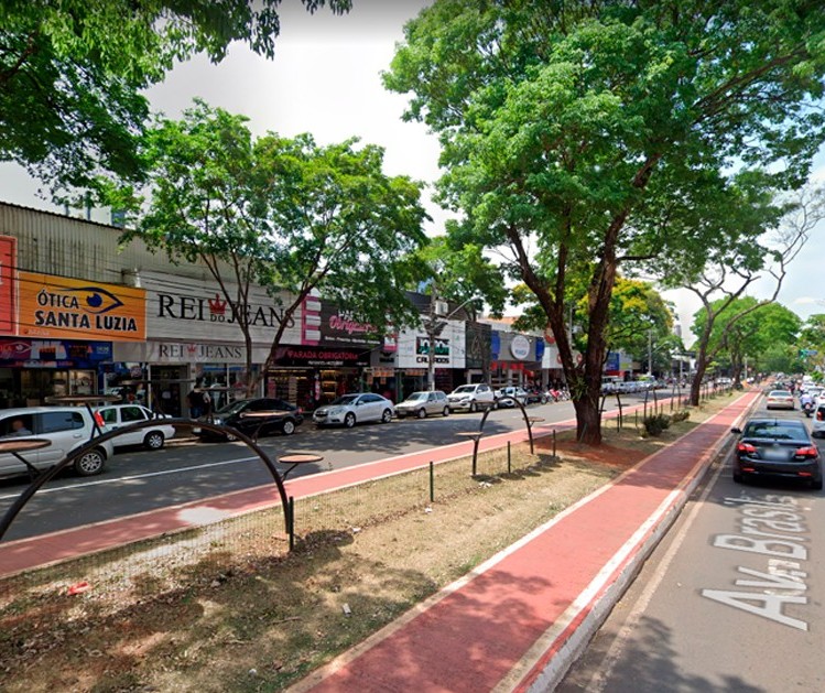 Lojas de rua abertas até 20h e shoppings vendendo por drive-thru