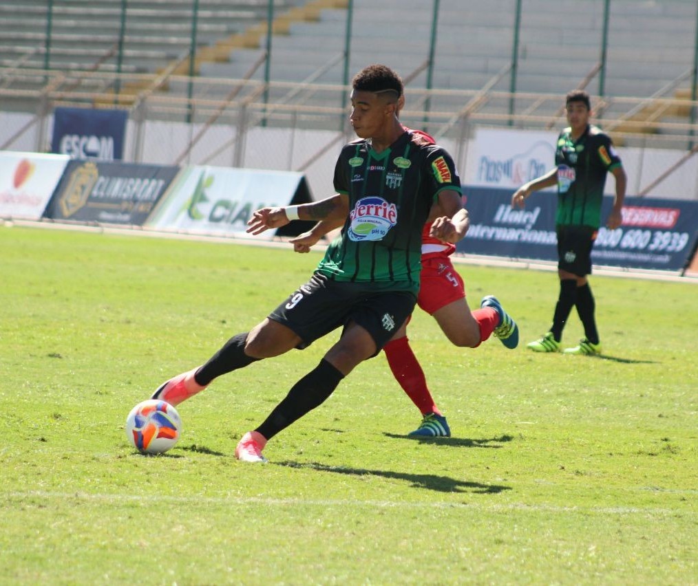 Maringá Futebol Clube joga no domingo (3)