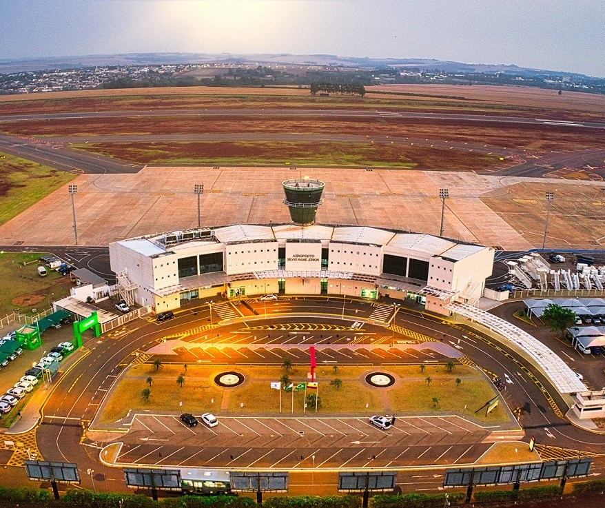 Aeroporto de Maringá está apto a operar cargas internacionais