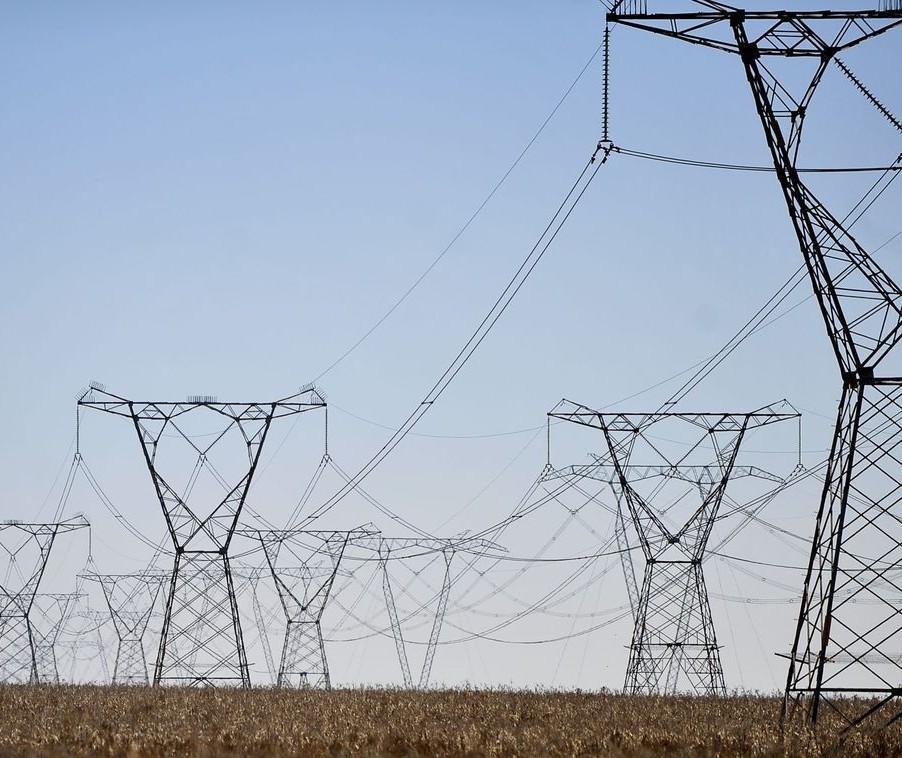 Conta de luz de agosto terá taxa extra, alerta Aneel