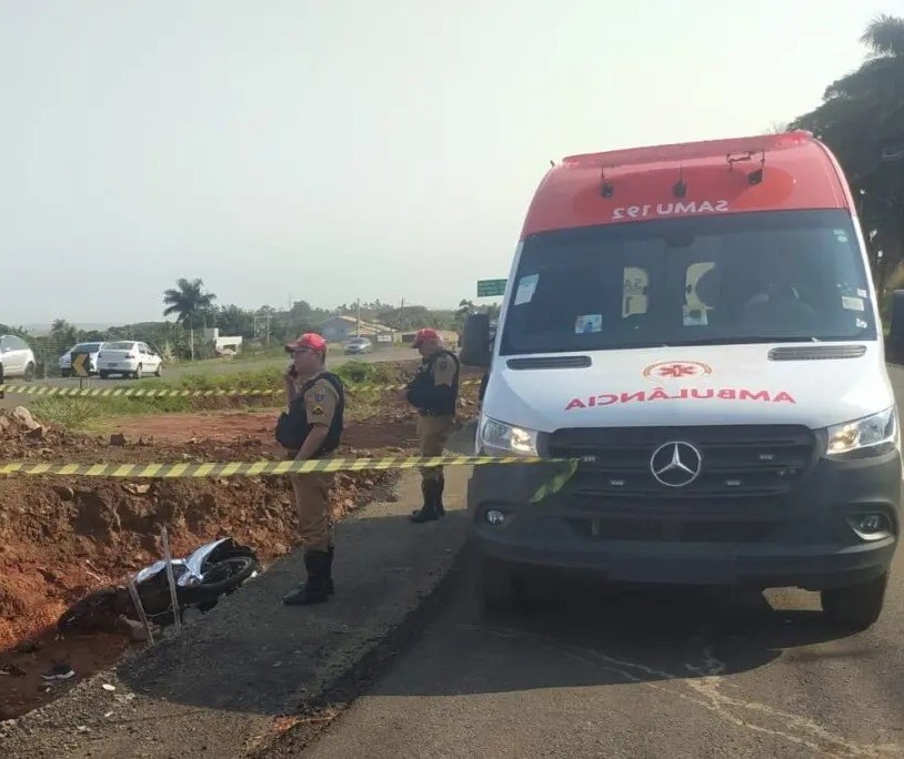 Motociclista é encontrado morto em valeta em Maringá