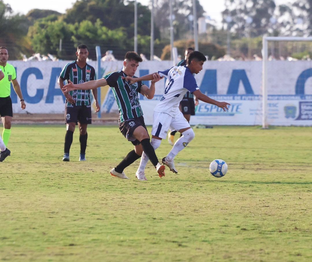 Costa Rica vence o Maringá Futebol Clube de virada, por 3 a 2    