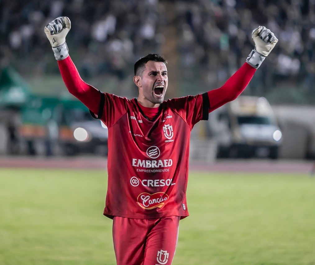 Herói da classificação, Dheimison é o único goleiro que não tomou gols em casa no Paranaense 2022