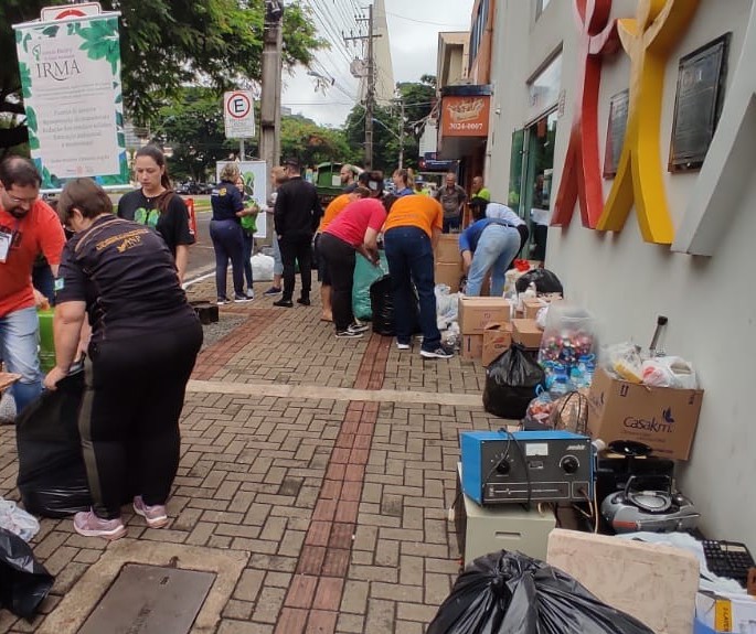 Sábado de descarte consciente de materiais recicláveis