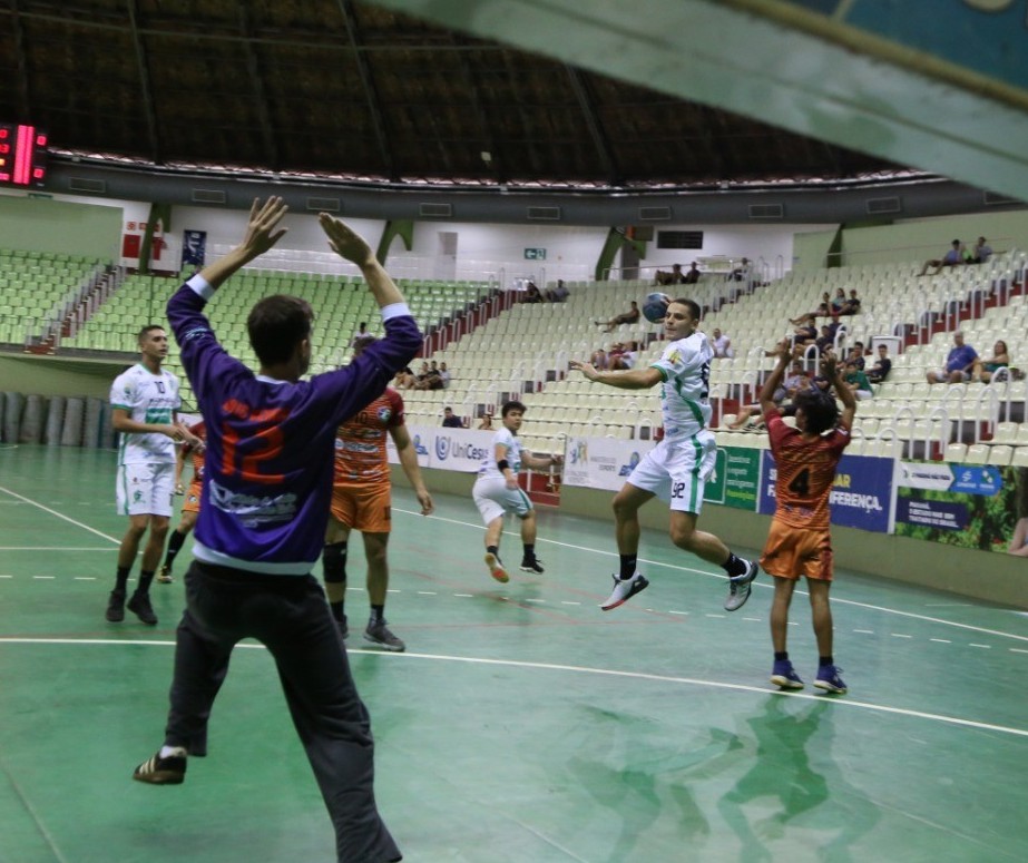 Equipes maringaenses lideram Campeonato Paranaense de Handebol