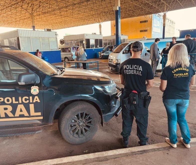 PF realiza operação de combate ao trabalho infantil na Ponte da Amizade