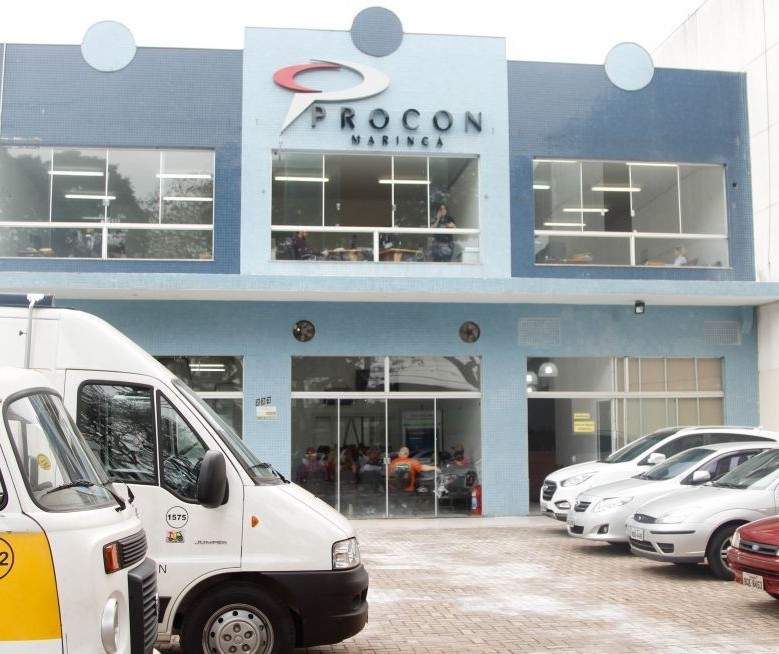 Procon multa distribuidoras em R$ 500 mil