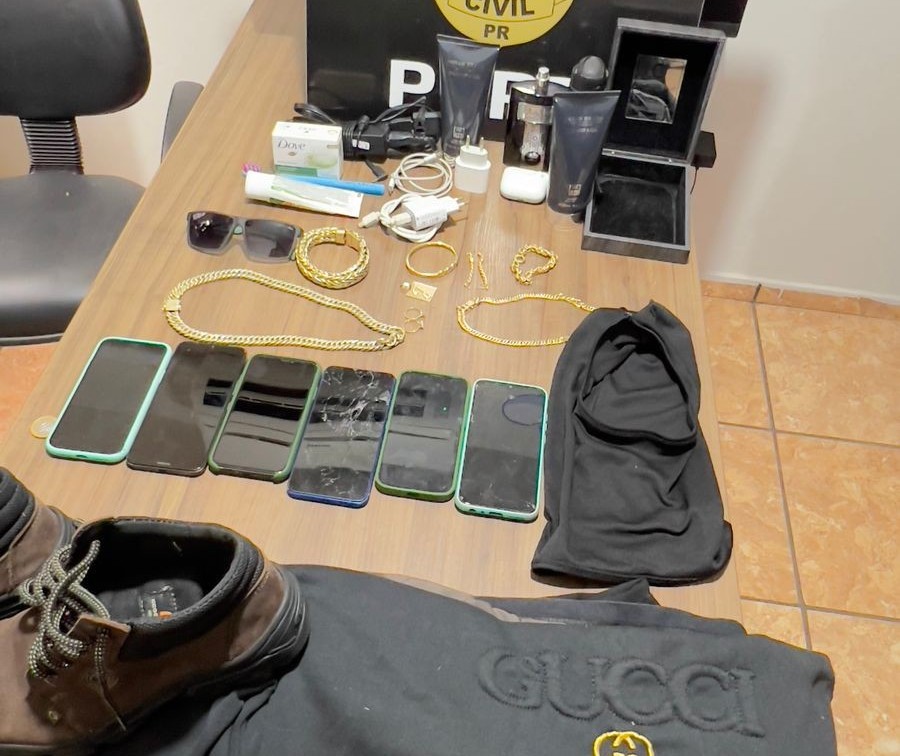 Polícia prende quatro suspeitos de assalto a residência em Porto Rico