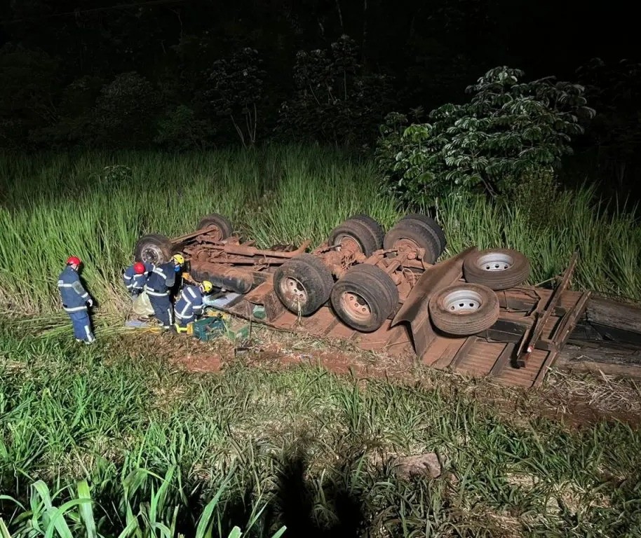 Trabalhador morre em acidente na PR-323